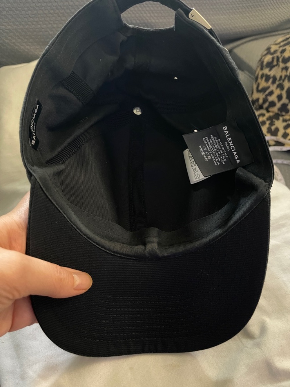 Balenciaga Black Baseball Cap with White Logo Embroidery - Picture 5 of 7